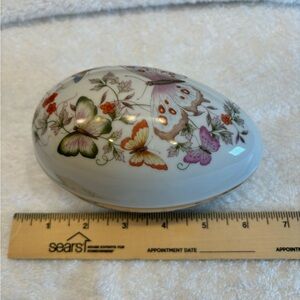 Avon porcelain egg with 22k gold trim